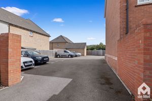 Photo 7- click for photo gallery